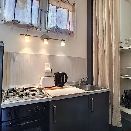 Nestor&jeeves - Honey Sun - Central - Very Close Sea - Top Floor Apartment *