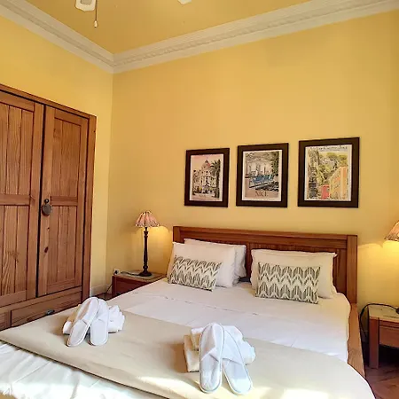 Nestor&jeeves - Honey Sun - Central - Very Close Sea - Top Floor Apartment *